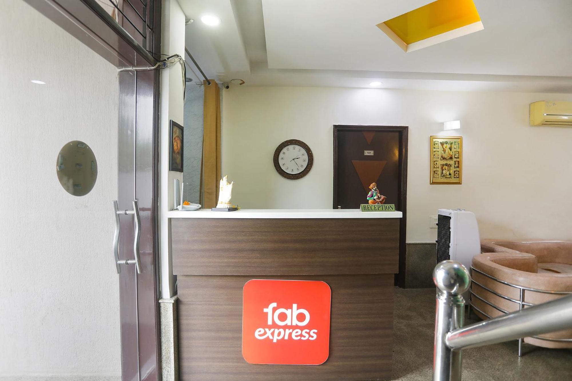 Fabexpress Next Home Gurgaon Dış mekan fotoğraf